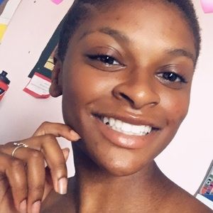 Meet your Posher, Leah